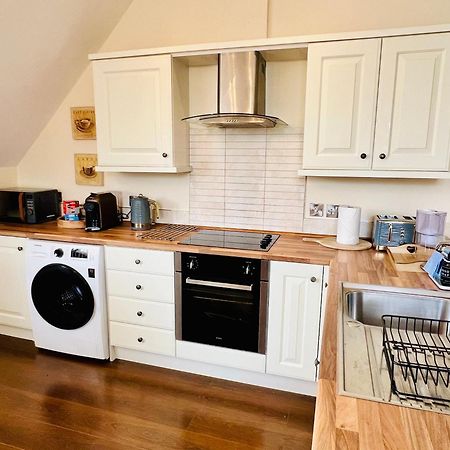 Top Floor Double En-Suite Br Apartment Central Matlock มัทล็อก ภายนอก รูปภาพ